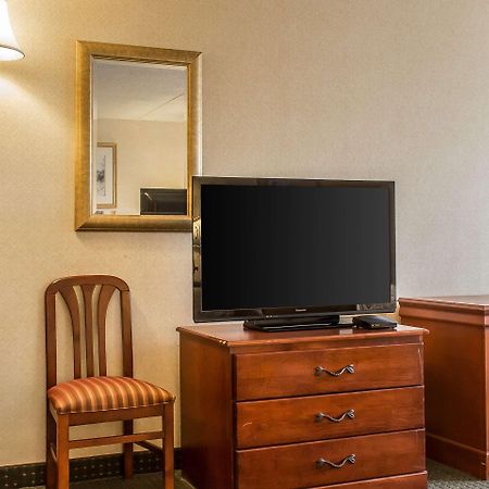 Quality Inn Hackettstown - Long Valley Buitenkant foto