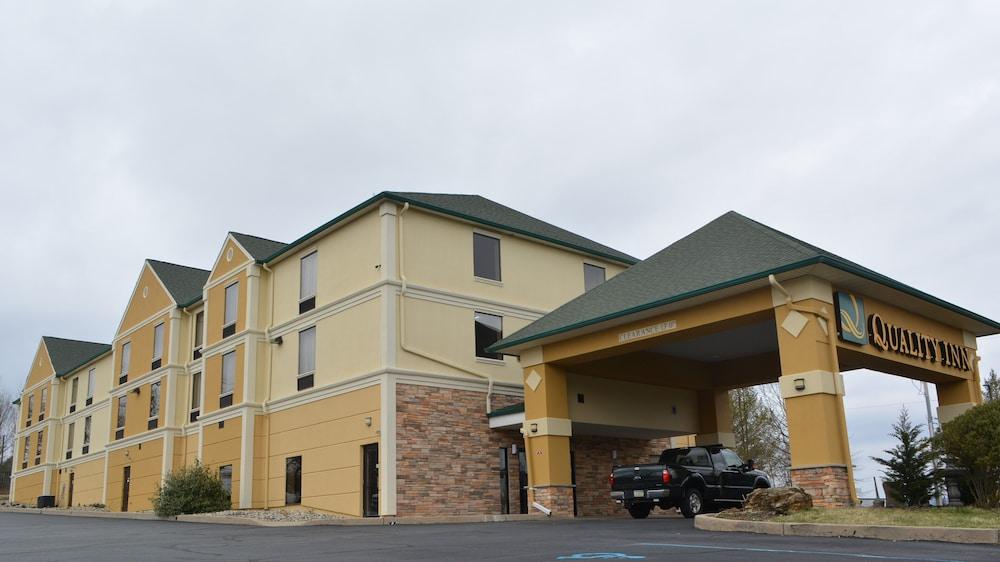 Quality Inn Hackettstown - Long Valley Buitenkant foto