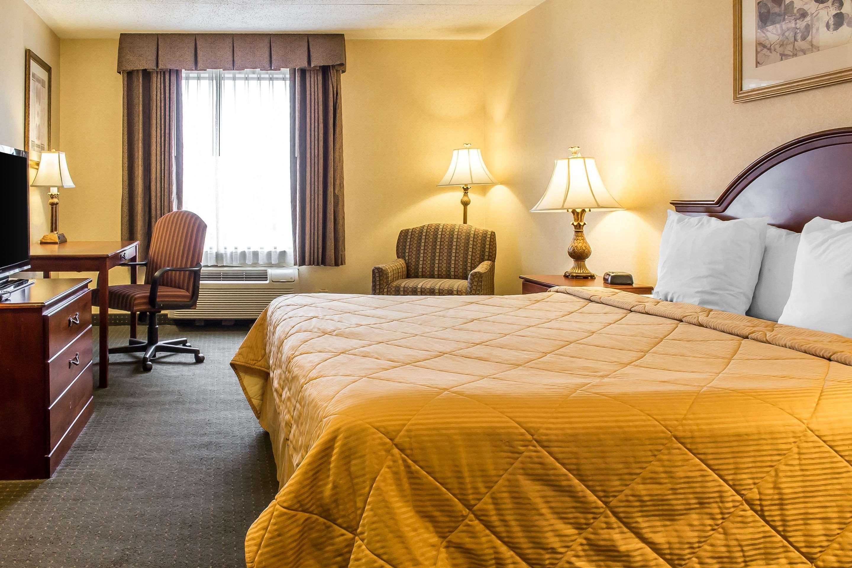 Quality Inn Hackettstown - Long Valley Buitenkant foto
