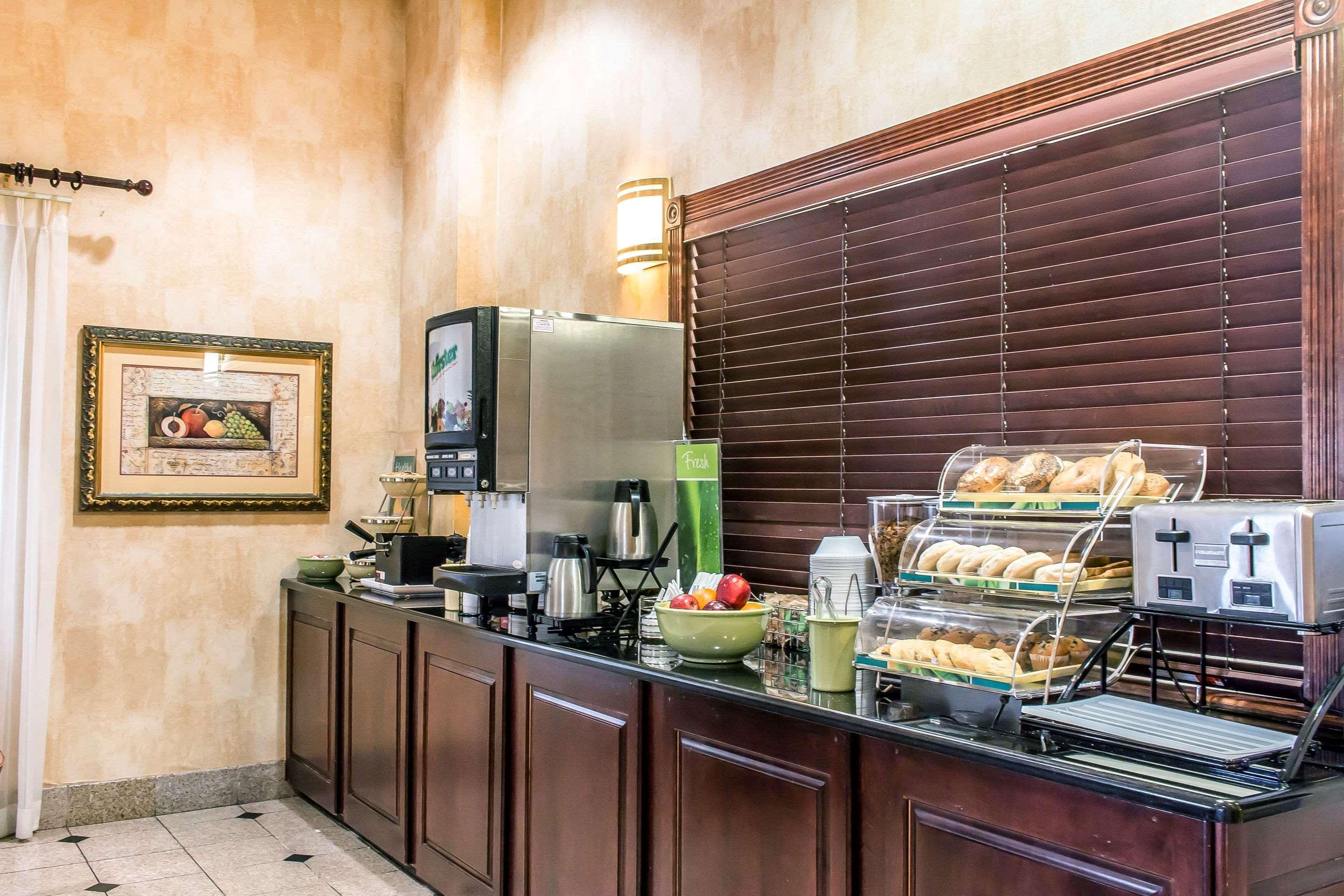 Quality Inn Hackettstown - Long Valley Buitenkant foto
