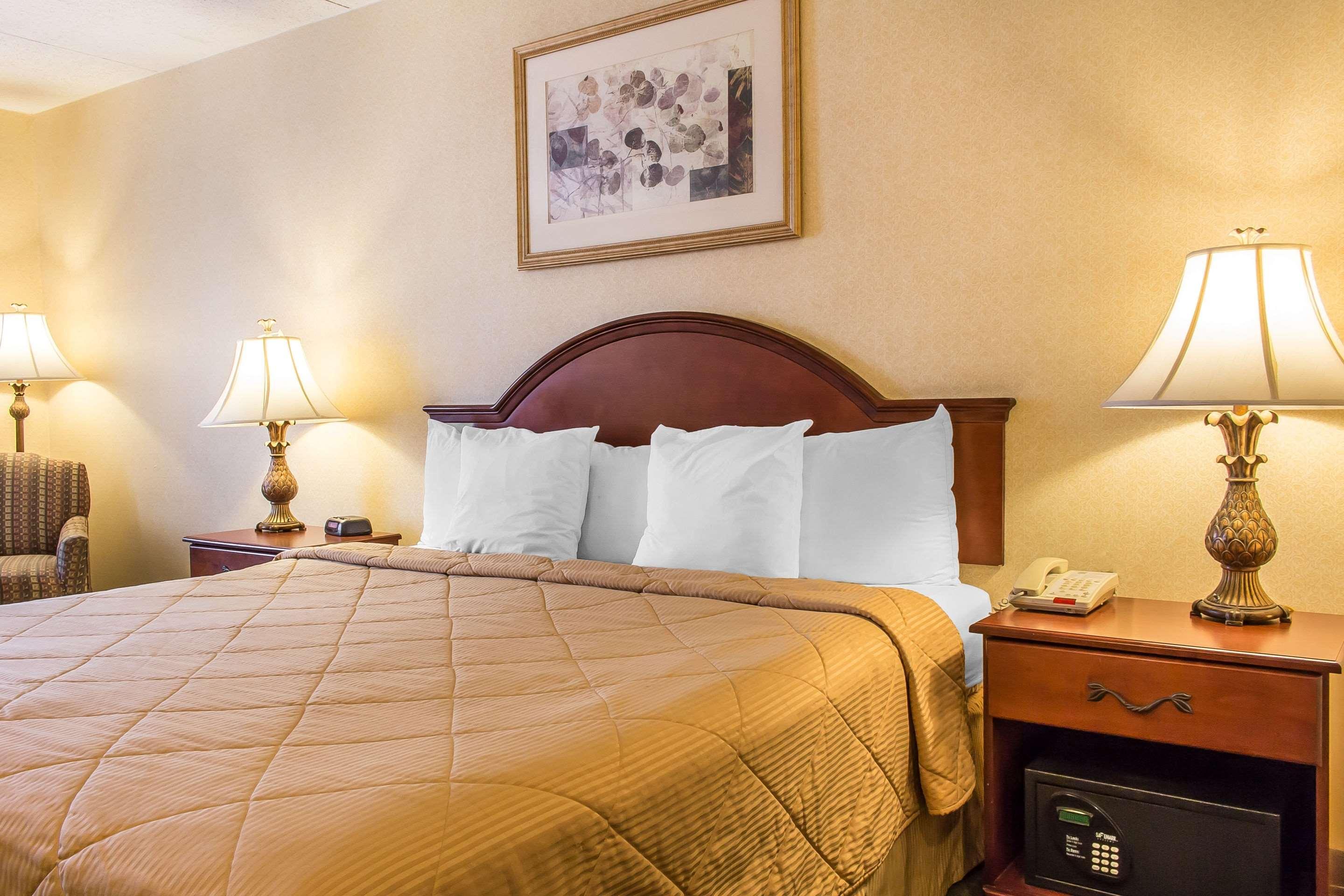 Quality Inn Hackettstown - Long Valley Buitenkant foto