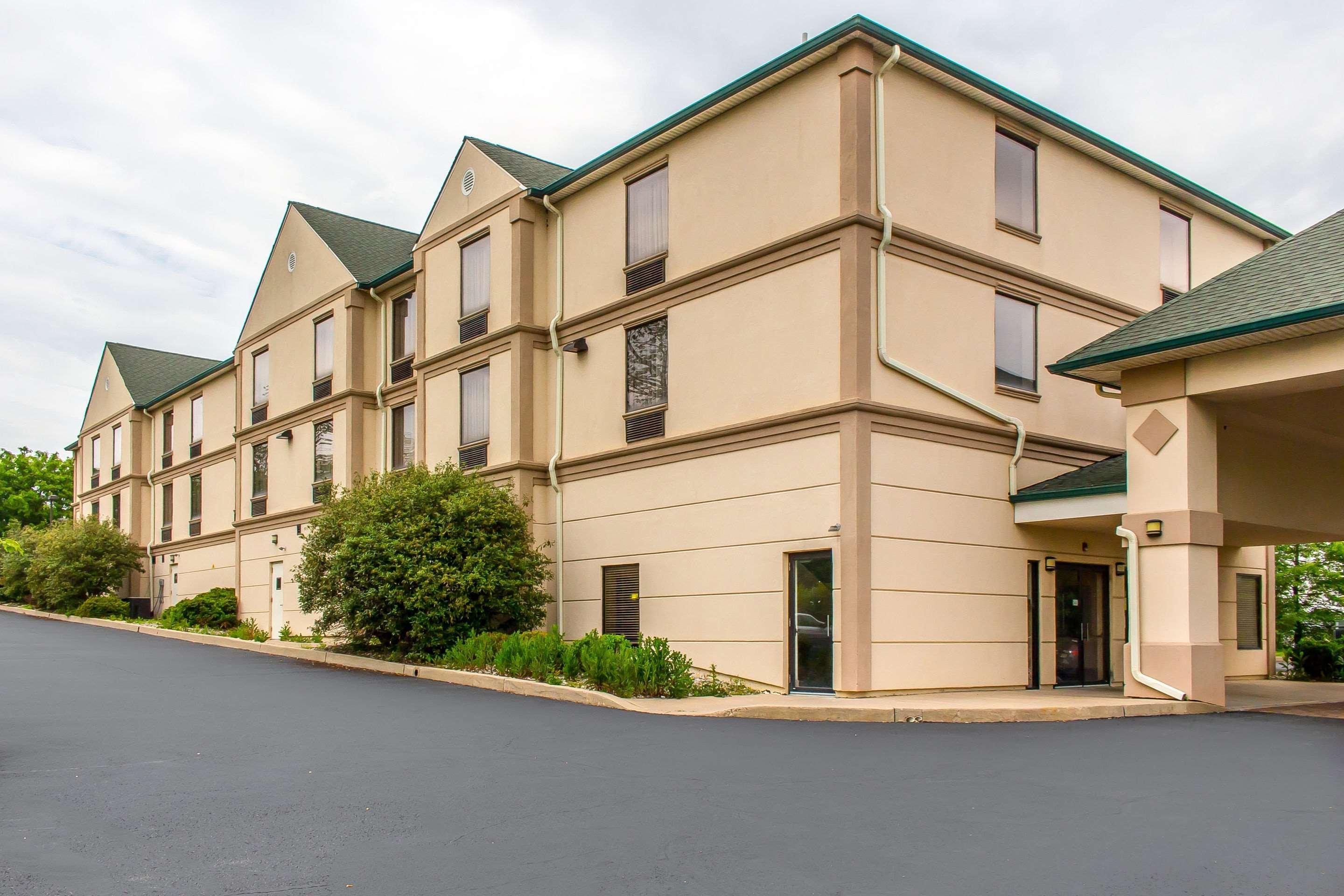 Quality Inn Hackettstown - Long Valley Buitenkant foto